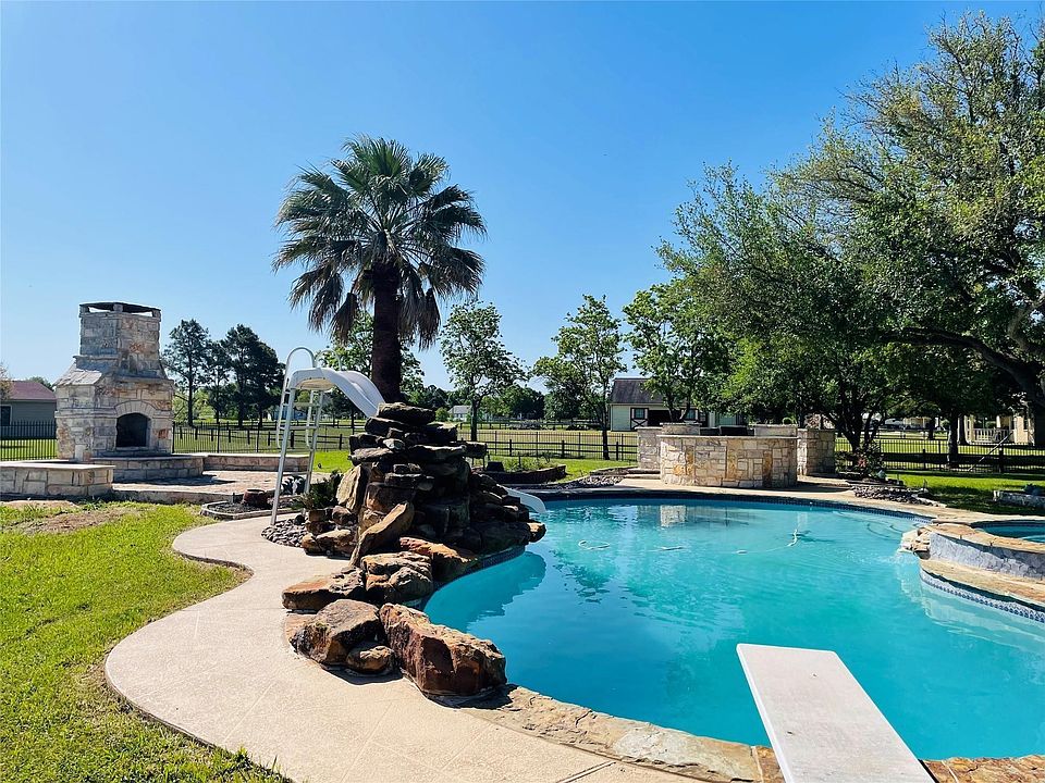 1st image of 1610 Fm 2855 Rd