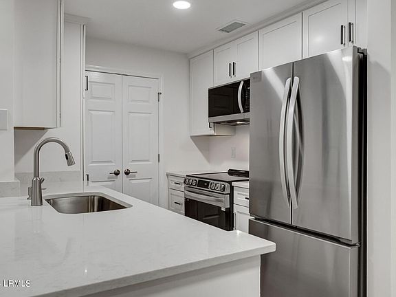 4th image of 50 Pebble Beach Cove #B211