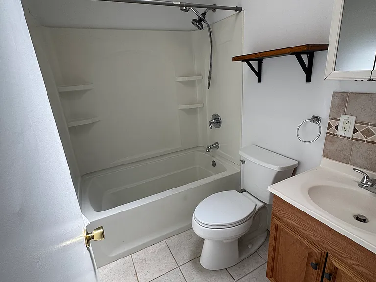 2228 Strahle St #2 — Photo 7
