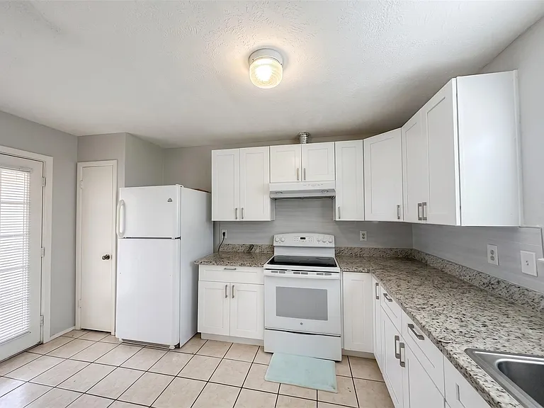 9419 Clipperwood Pl — Photo 10