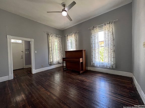 5th image of 608 Mason St