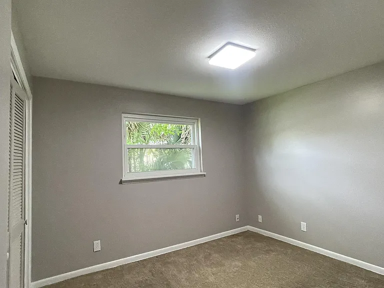 5067 Lincolnshire Rd — Photo 13