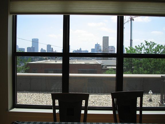 4th image of 1924 N Hubbard St APT 307