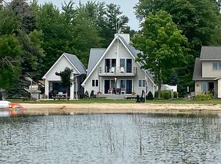 2812 Booth Rd, Au Gres, MI 48703