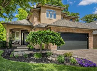 4176 Bianca Forest Dr, Burlington, ON L7M 4L4