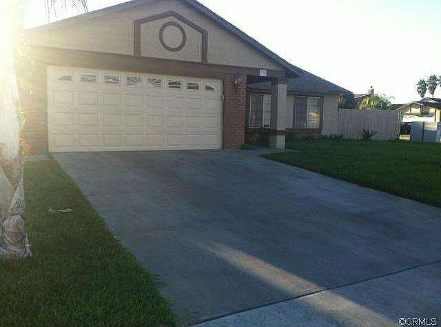 2nd image of 930 Yorkshire Ln