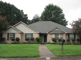 61 Springridge Ct, Little Rock, AR 72211