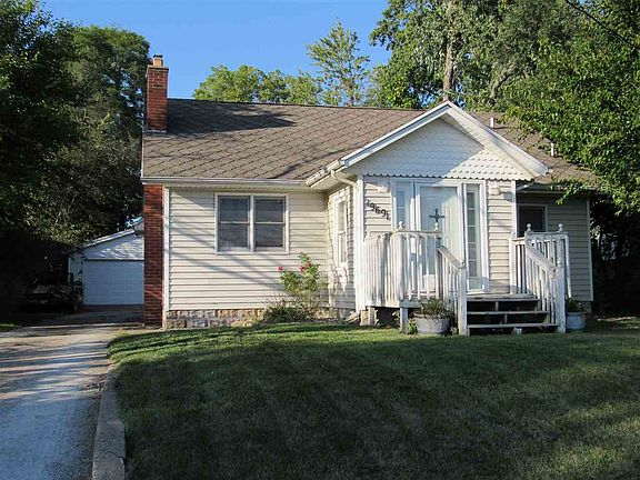 2nd image of 19691 Greenacre St