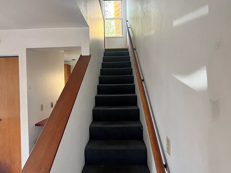 921 14th Ave #4 — Photo 4