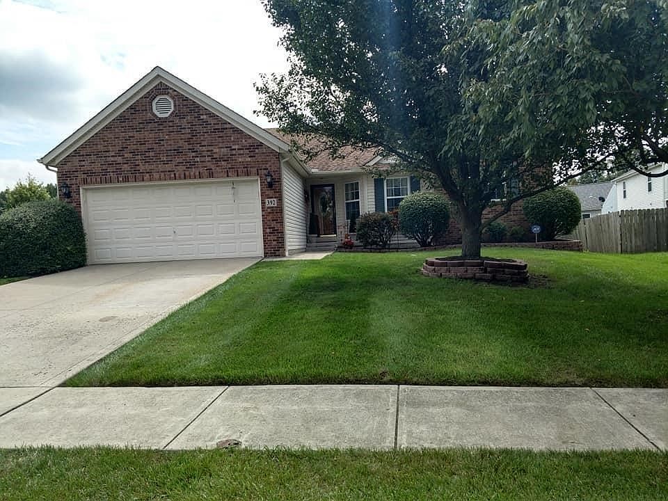1st image of 392 Grandlin Park Dr