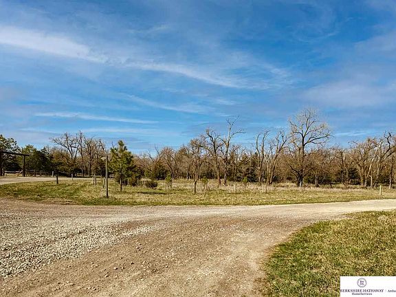 3rd image of 1503 W Woodland Trl