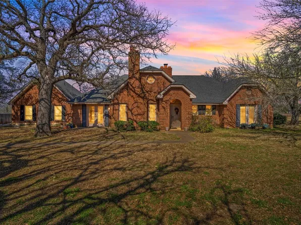 906 Watson St, Fairfield, TX 75840