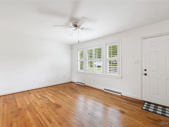 5th image of 2100 Rainbow Dr