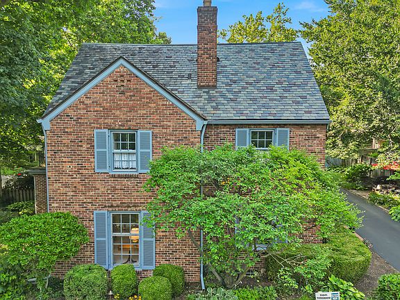 5th image of 502 Buckingham Dr