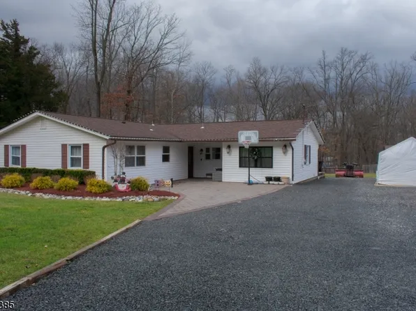 10 Wimpole Way, Green Brook Twp., NJ 08812