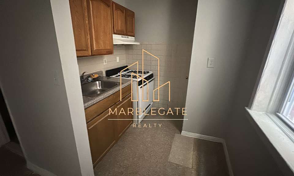 1st image of 405 N 5th St #11B