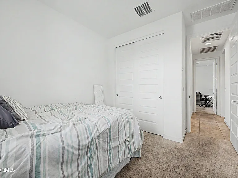 9012 W Solano Dr — Photo 20