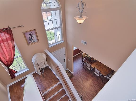 4th image of 6404 Gatesville Ln