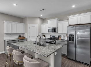 925 N Pleasant Valley Ln, Washington, UT 84780