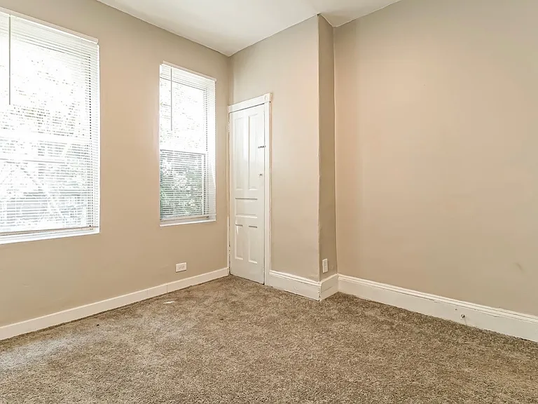 4537 N Gratz St — Photo 7