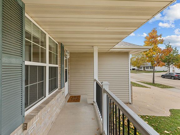 5th image of 1710 S Angela Dr
