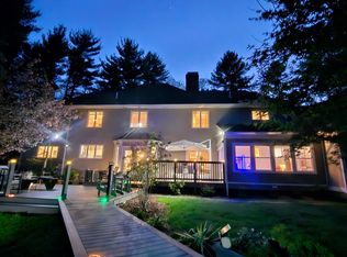 40 Grand Hill Dr, Dover, MA 02030