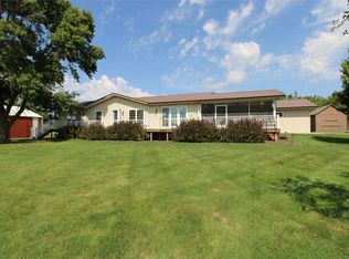 285 250th St, Ogden, IA 50212