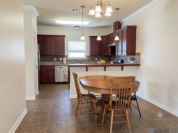 5th image of 6751 Silver Springs Dr