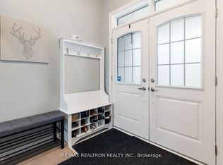 19 Sutcliffe Dr, Whitby, ON L1R 0R2