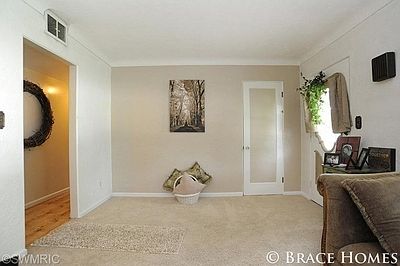 5th image of 3232 Woodbine Ave SW