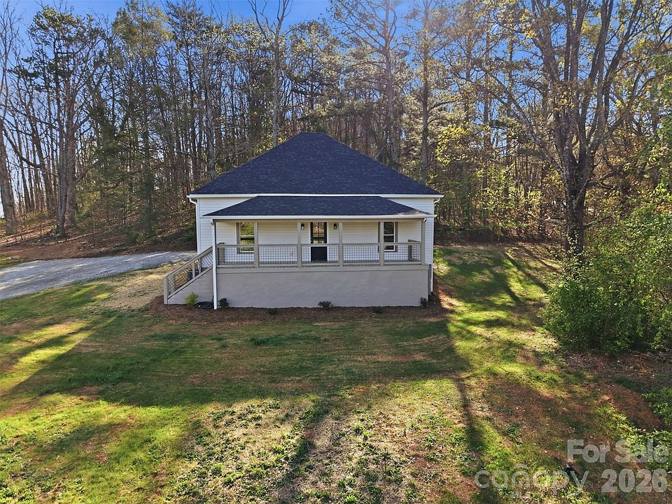 1st image of 600 Linneys Mountain Rd