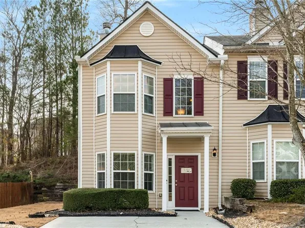 5218 Birch Ct, Oakwood, GA 30566