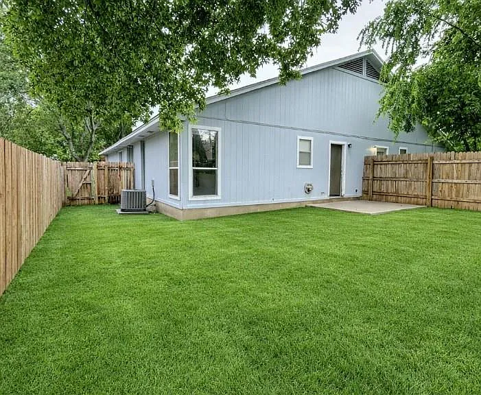 2114 Redwing Way — Photo 8