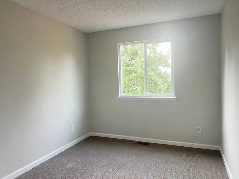 9538 Castle Ridge Cir — Photo 7