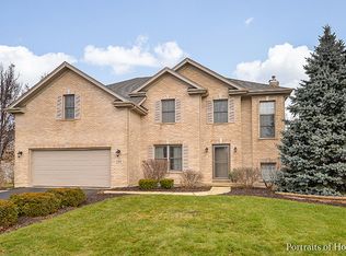 728 Queens Gate Cir, Sugar Grove, IL 60554