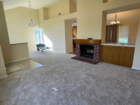 2nd image of 1306 Hedgerow Ct