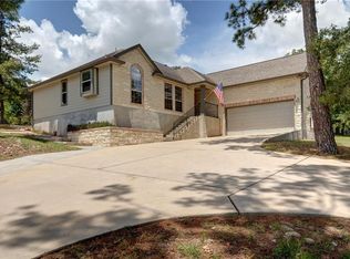 160 Pukoo Dr, Bastrop, TX 78602