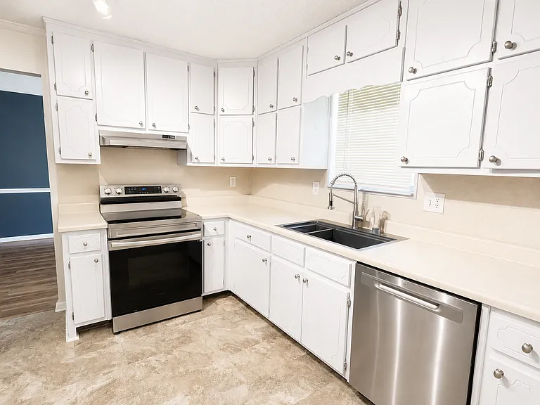 157 Davidson Dr — Photo 5