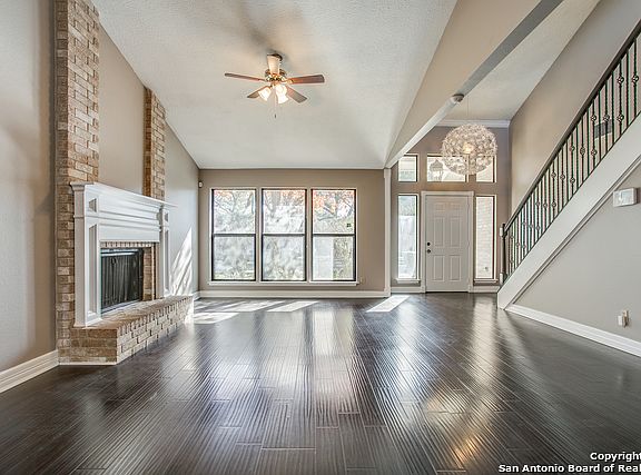 4th image of 13235 Stairock St