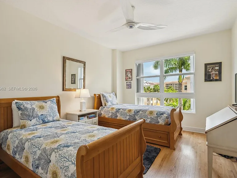 701 Crandon Blvd #Penthouse 1 — Photo 9