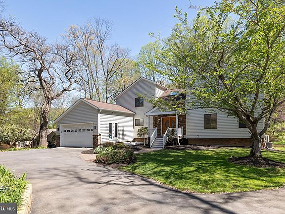 2nd image of 513 Springvale Rd