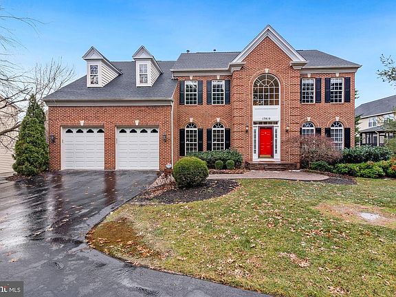 2nd image of 17810 Cormorant Ln