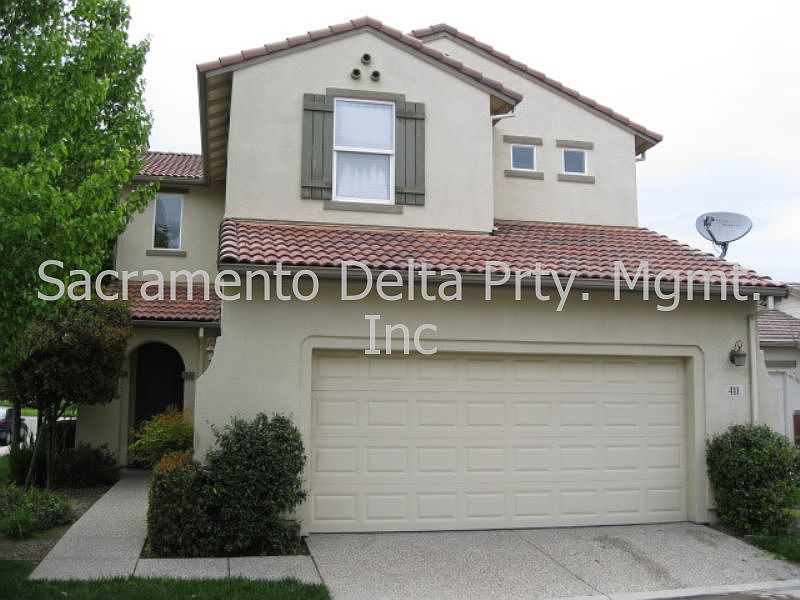 1st image of 411 Natalino Cir