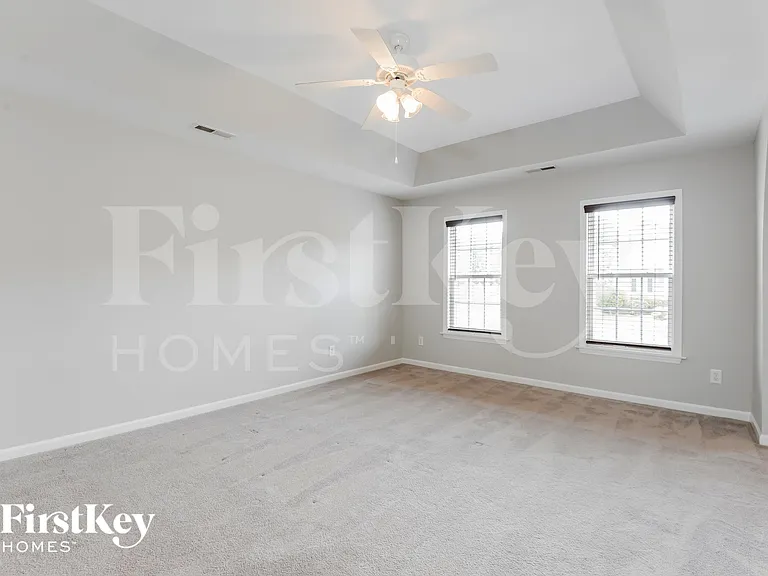 6698 Knob Hill Ct — Photo 8