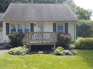 1827 Cold Springs Rd, Liverpool, NY 13090