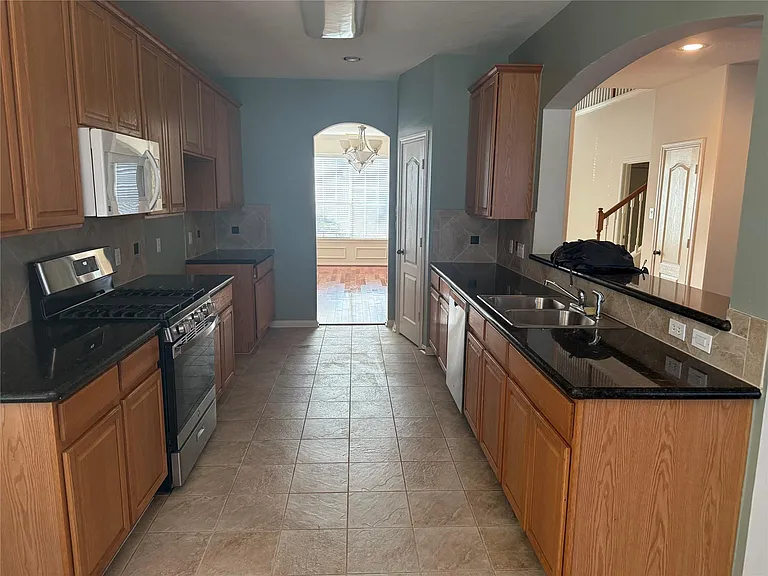 1627 Penmark Ln — Photo 12
