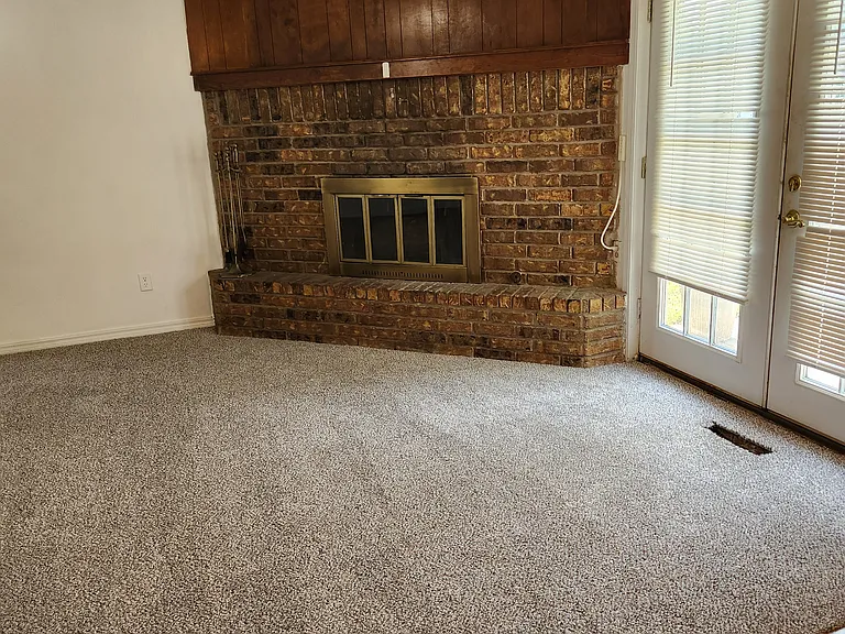 11758 E 63rd St S — Photo 3