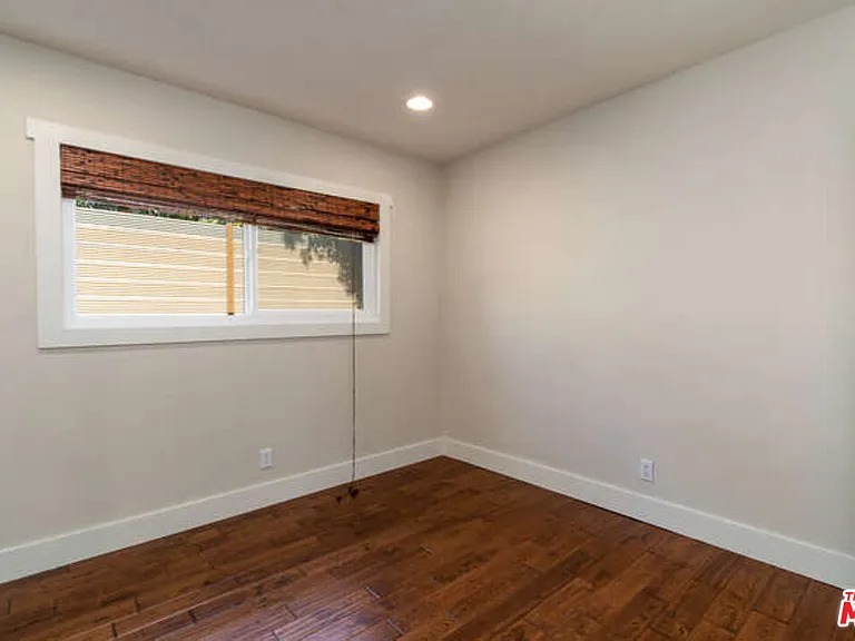 1604 Oak Ave — Photo 15