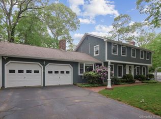 3 Wynn Cir, East Lyme, CT 06333