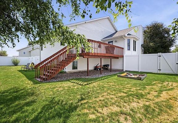 3rd image of 344 Saxonwood Road